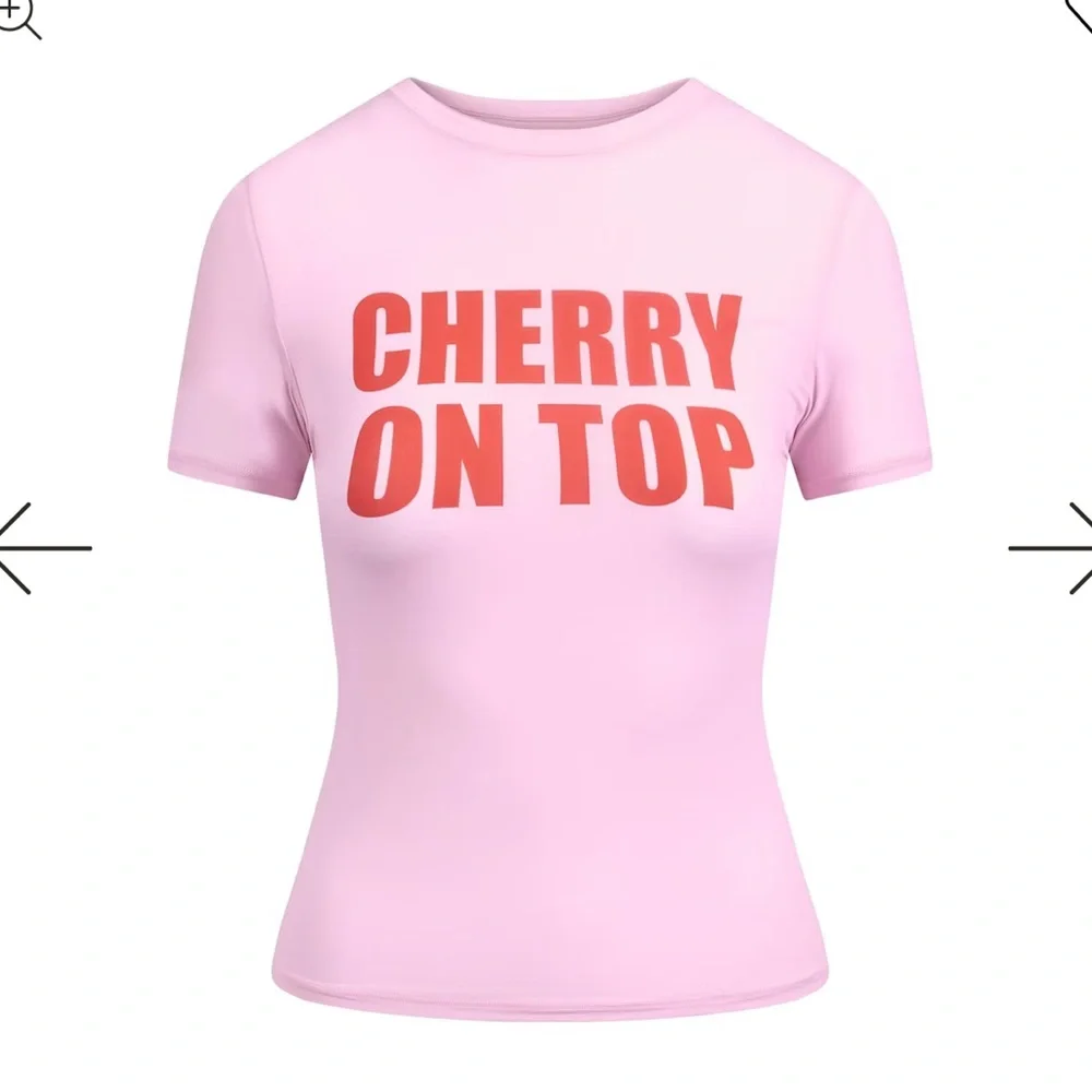 Skims fits everybody valentines top - Picture 2 of 2